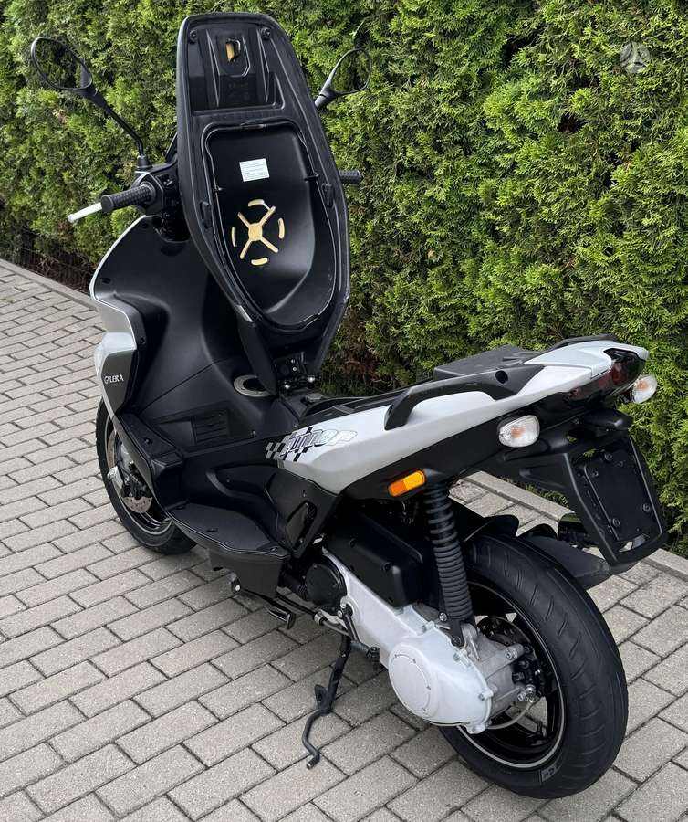Gilera Runner 49cc, scooters / mopeds