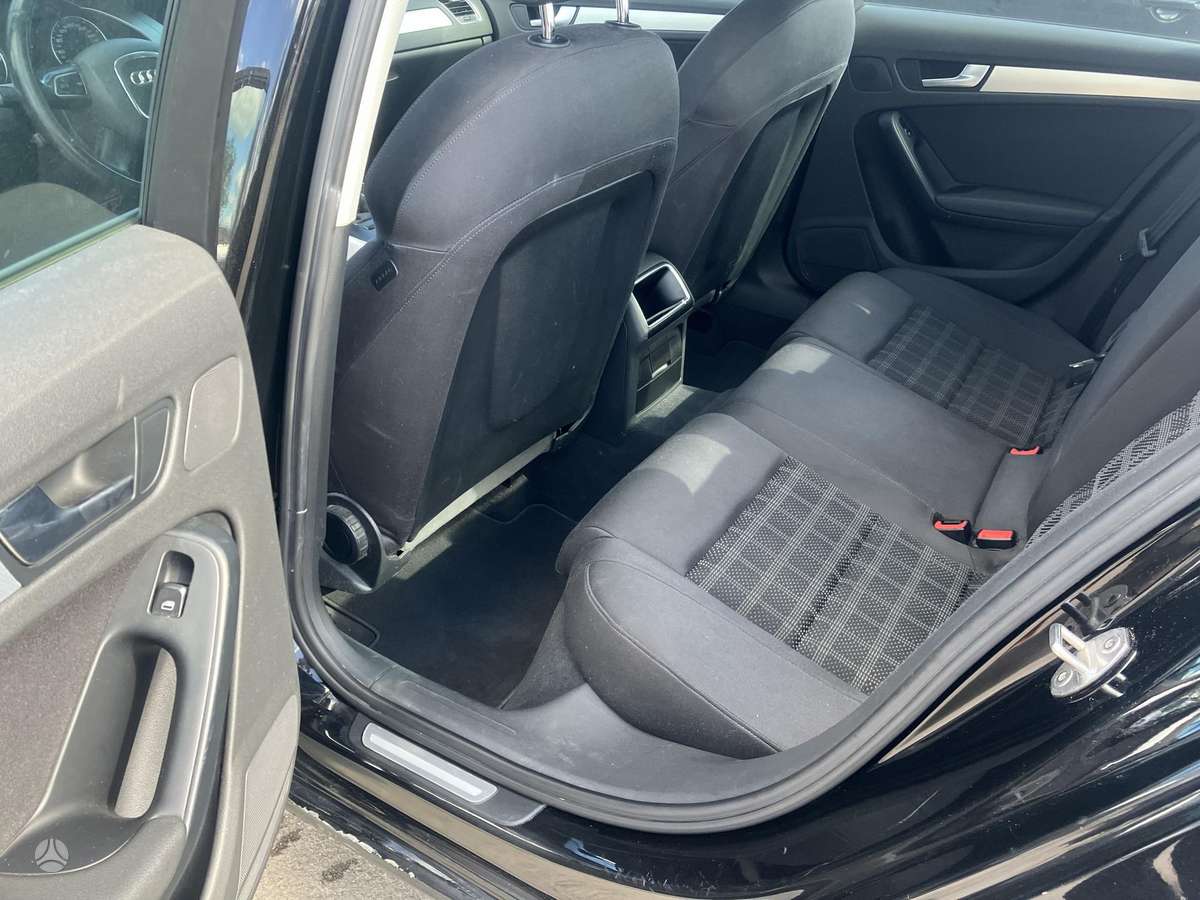Audi A4, 2.7 l., Седан