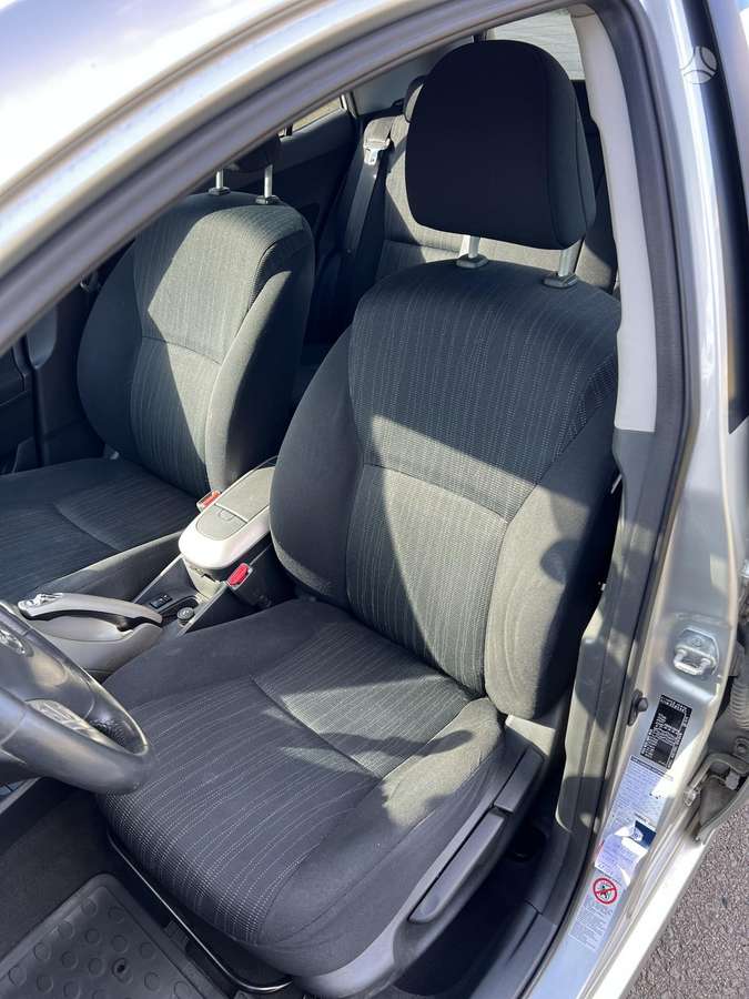 Toyota Auris - 10