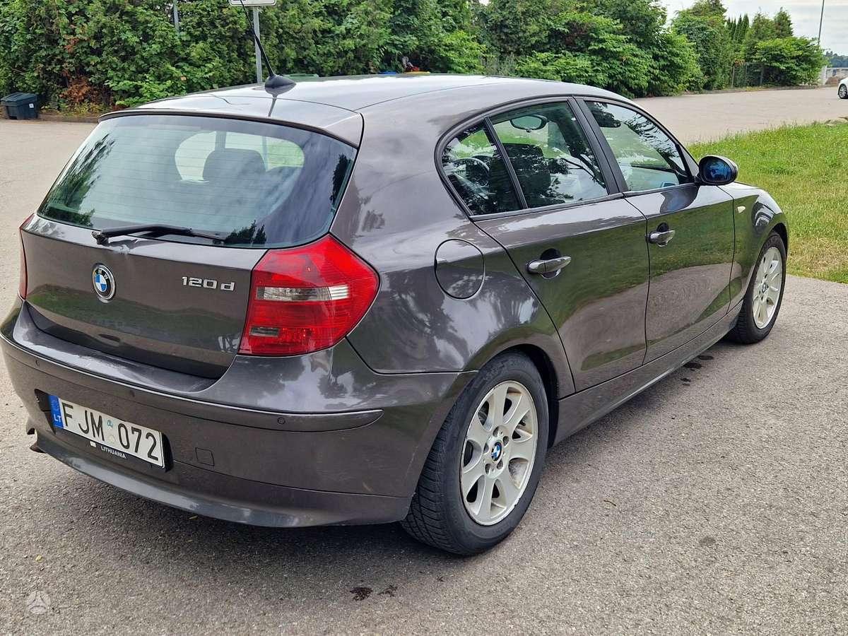 BMW 120, 2.0 l., Хэтчбек