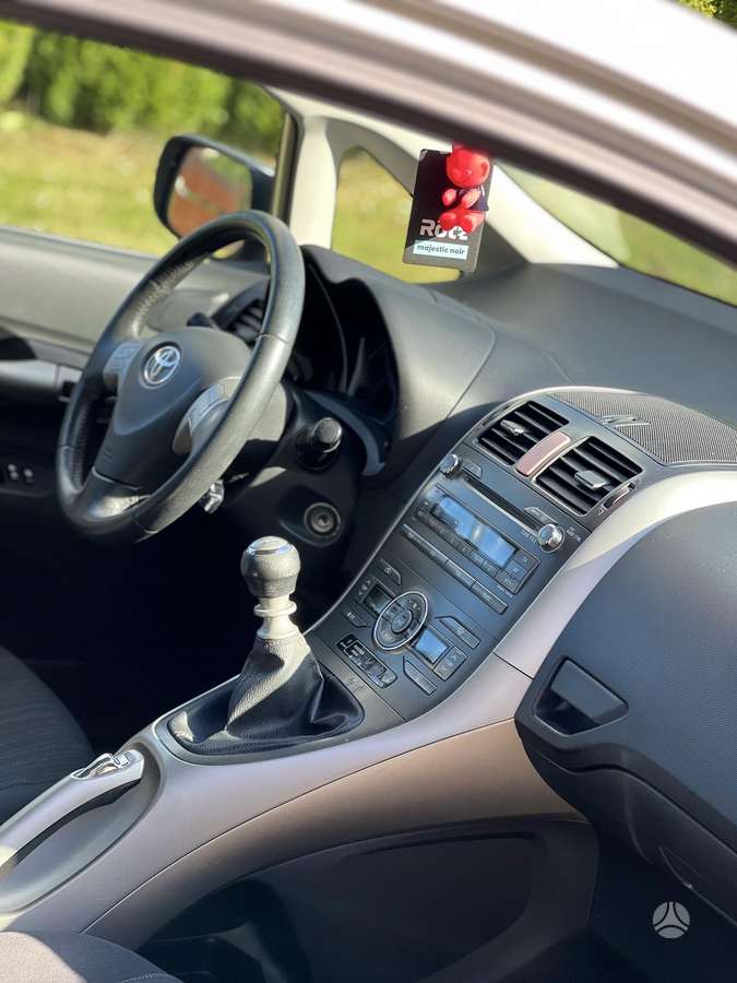 Toyota Auris - 12