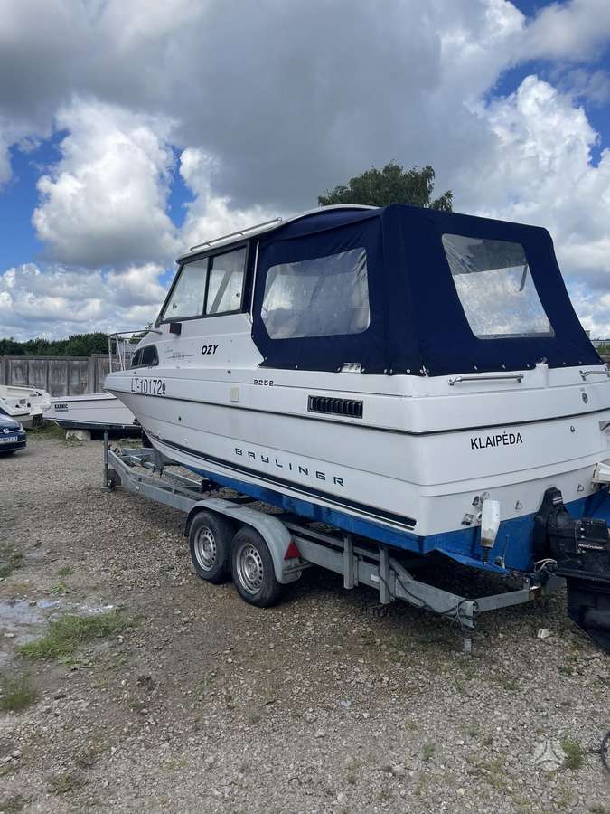 Bayliner 2252 Ciera, яхты / катера