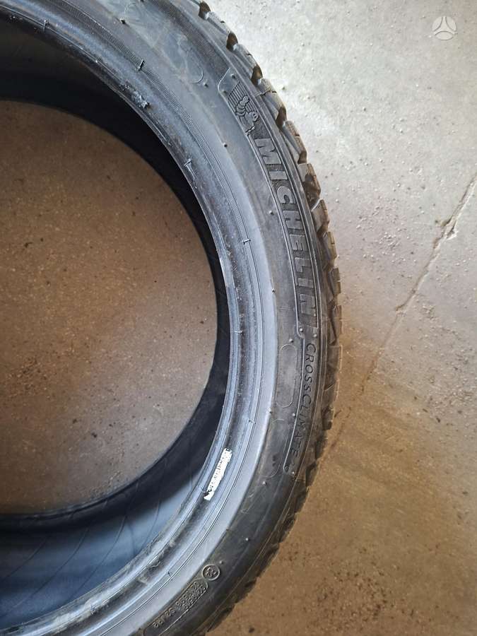 Michelin, universalios 245/40 R18