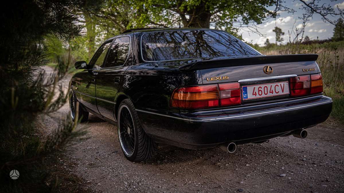 Lexus LS 400, 4.0 l., Седан