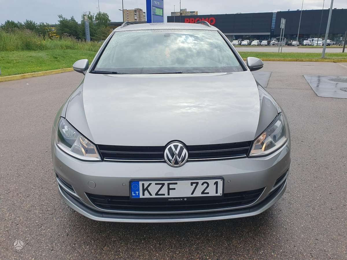 Volkswagen Golf - 2