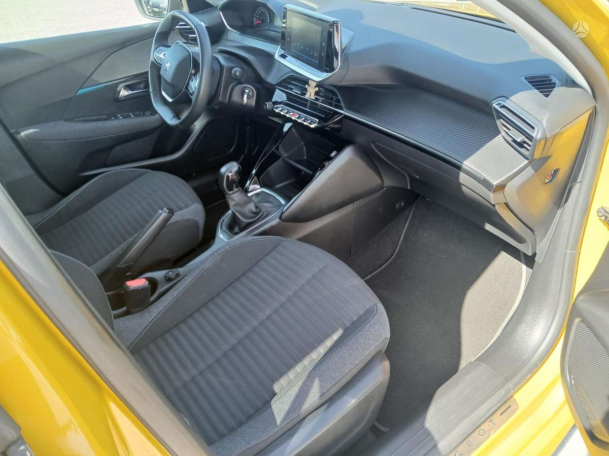 Peugeot 208 - 7