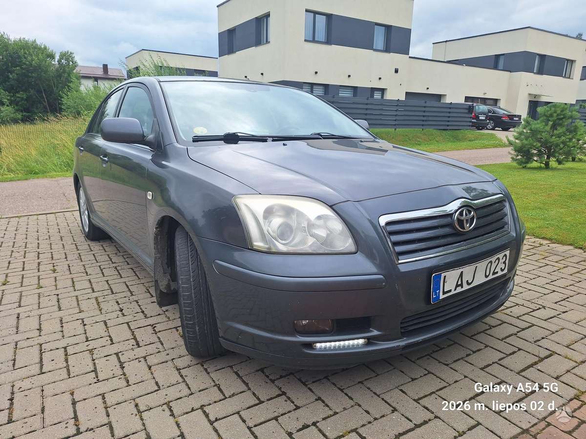 Toyota Avensis - 6
