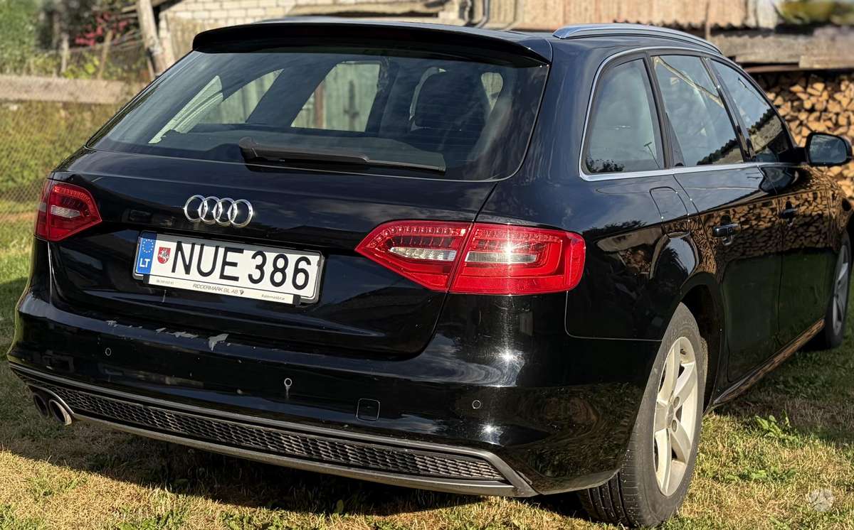 Audi A4, 2.0 l., Универсал