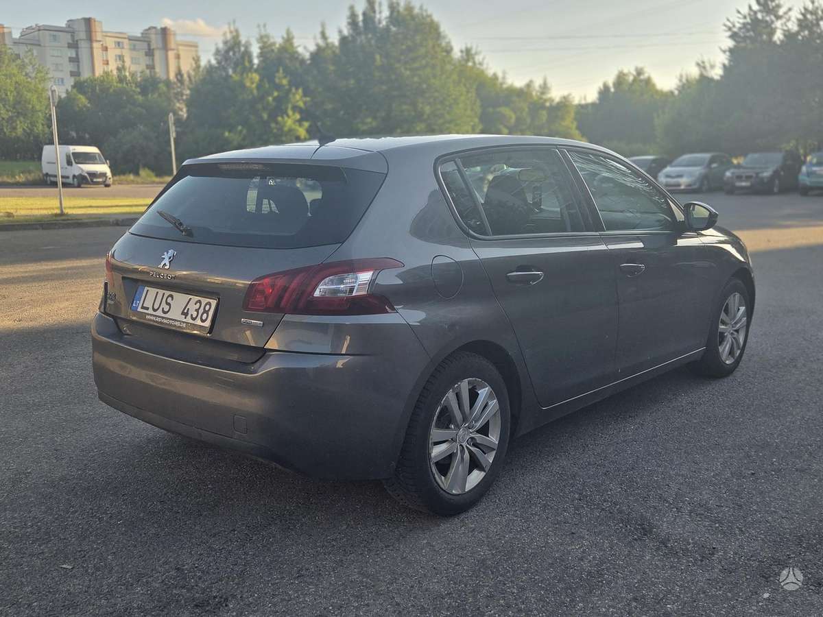 Peugeot 308 - 5