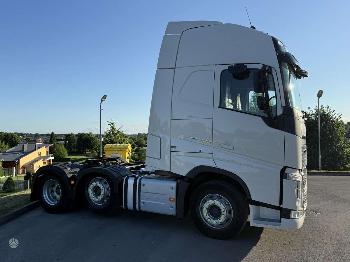 Volvo Fh500, single sleeper