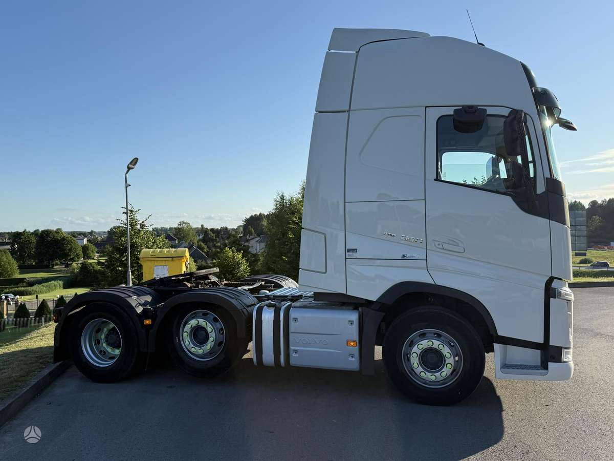 Volvo Fh500, single sleeper