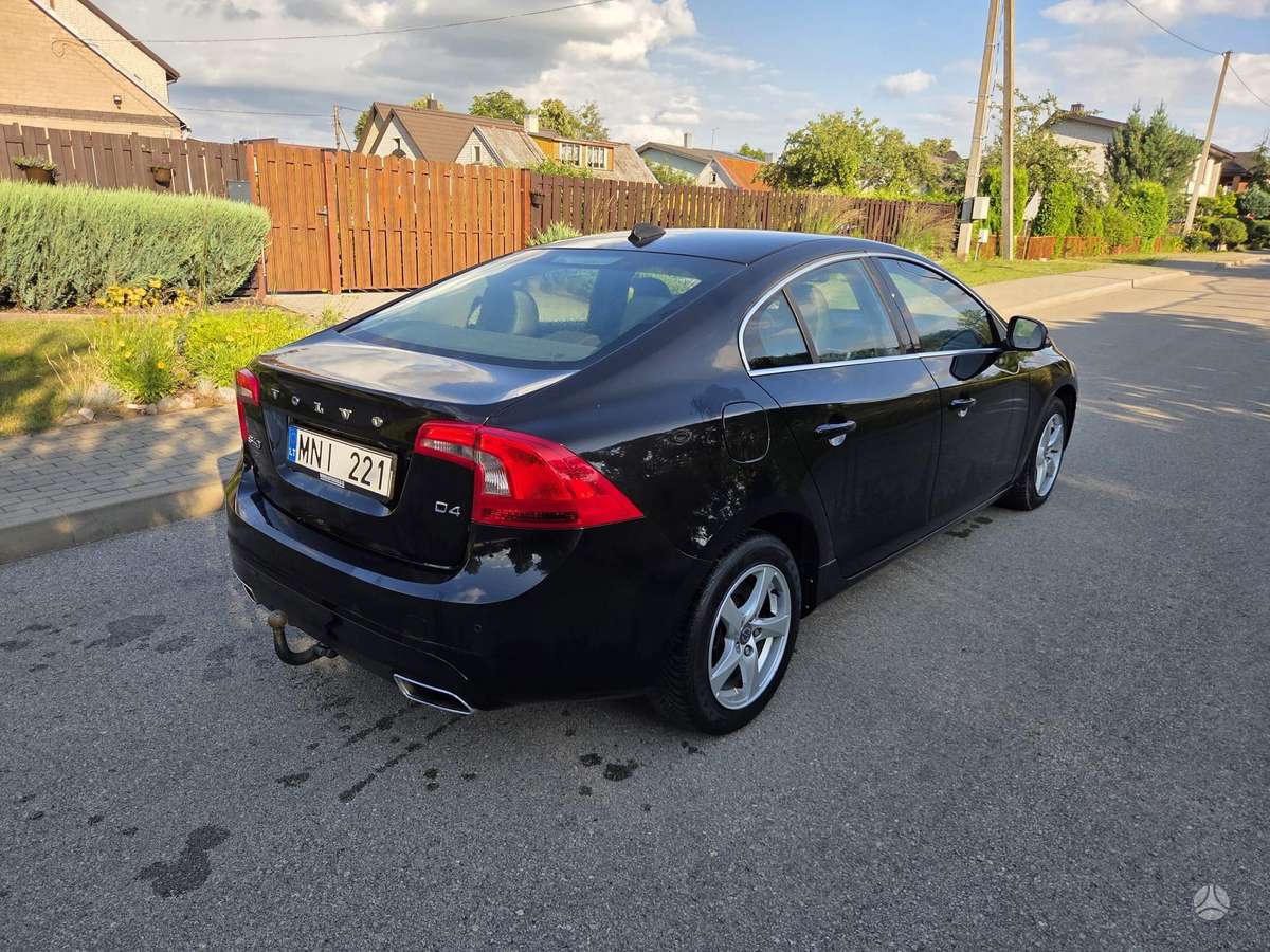 Volvo S60, 2.0 l., Седан