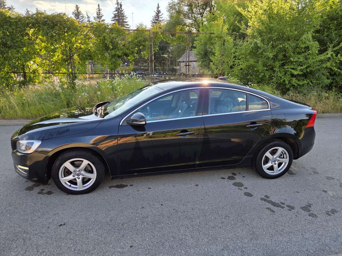 Volvo S60, 2.0 l., Седан