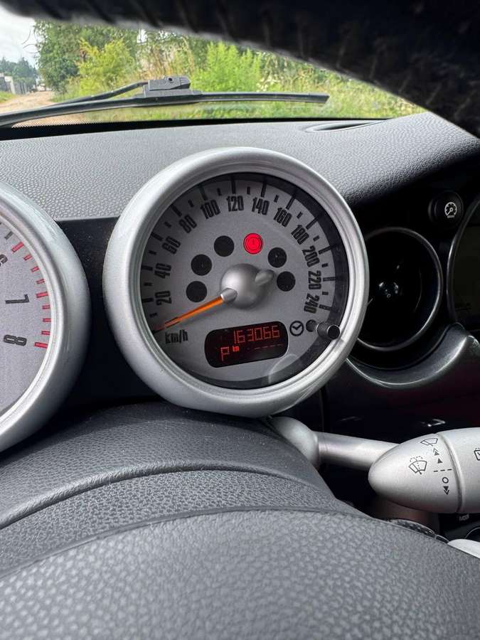 Mini Cooper, 1.6 l., hatchback