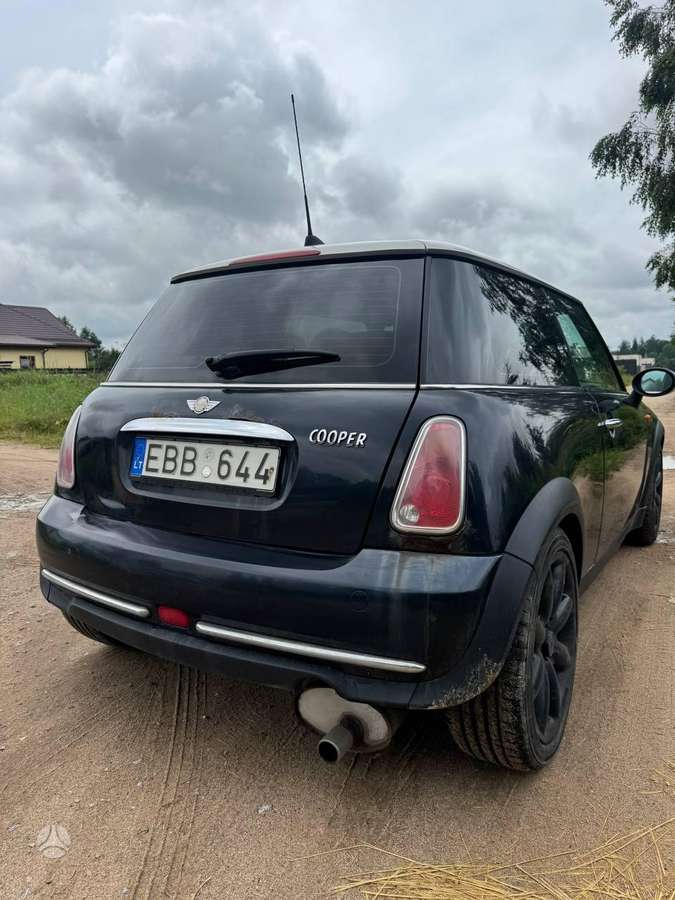 Mini Cooper, 1.6 l., hatchback