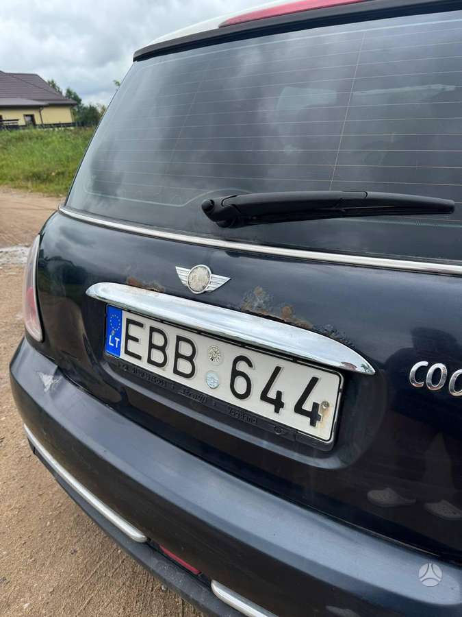 Mini Cooper, 1.6 l., hatchback