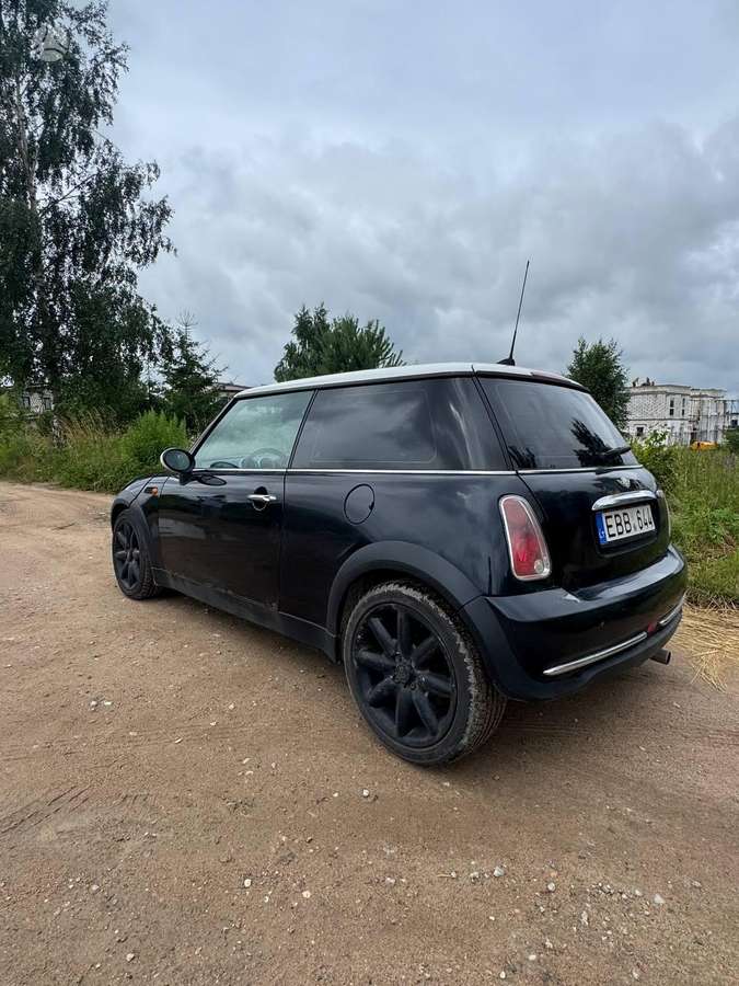 Mini Cooper, 1.6 l., hatchback