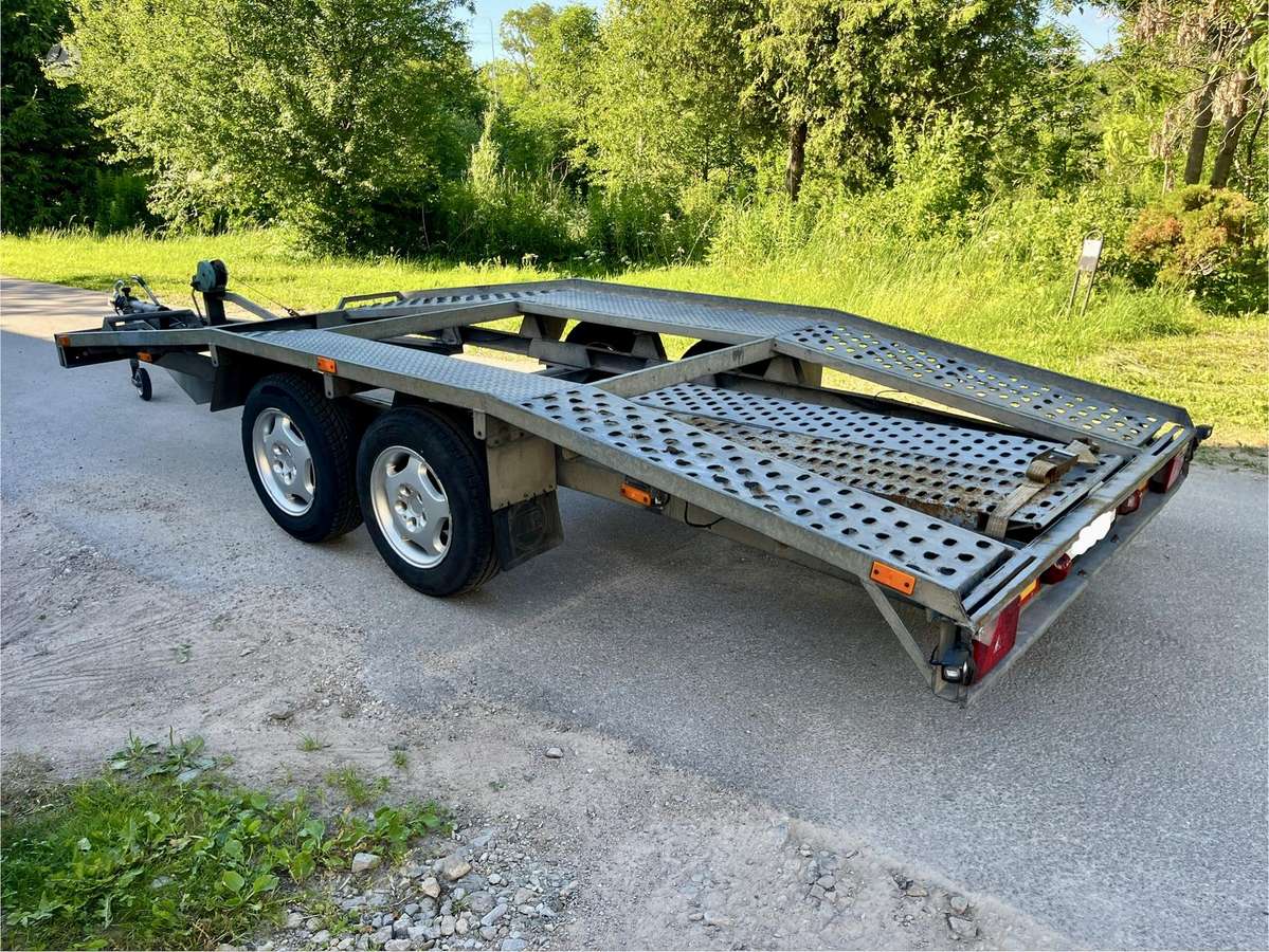 Tauras 2501-02, auto treileris