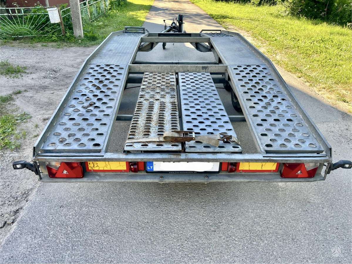 Tauras 2501-02, auto treileris