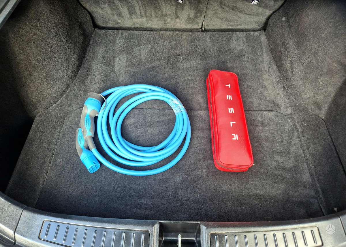 Tesla Model S, 75 кВт·ч, Седан