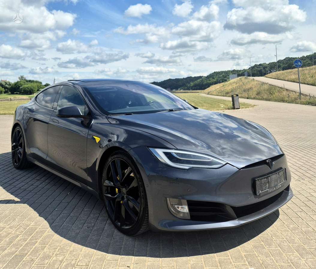 Tesla Model S, 75 кВт·ч, Седан