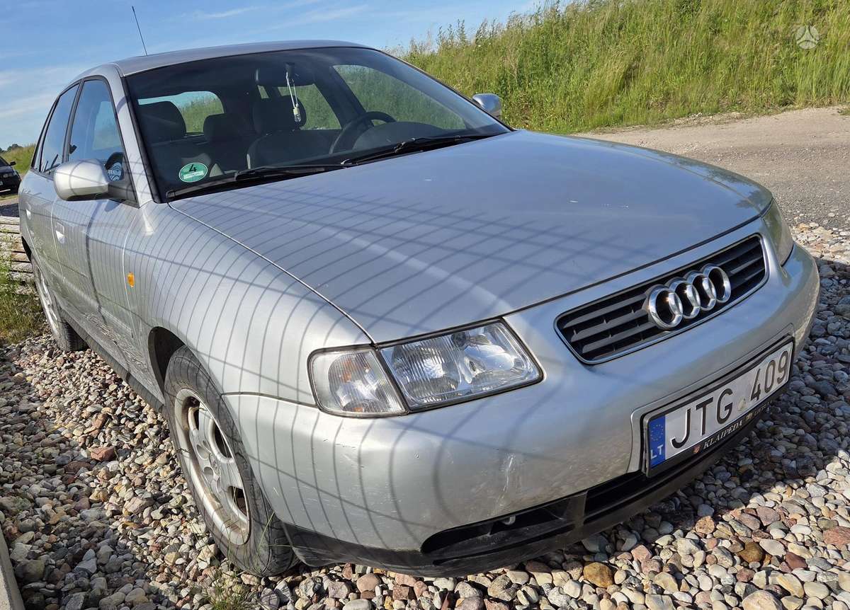 Audi A3, 1.6 l., Хэтчбек