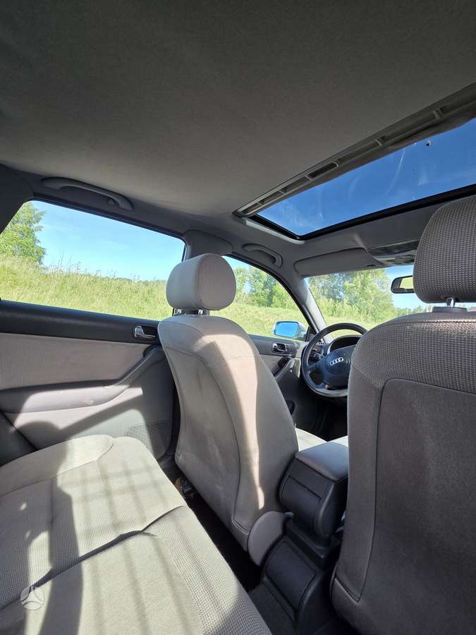 Audi A3, 1.6 l., hatchback