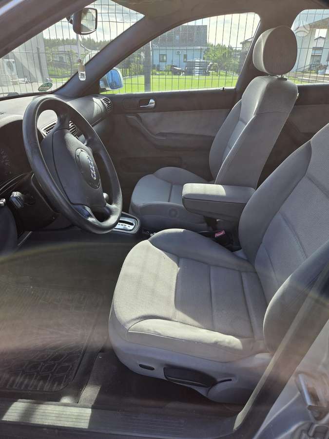 Audi A3, 1.6 l., hatchback