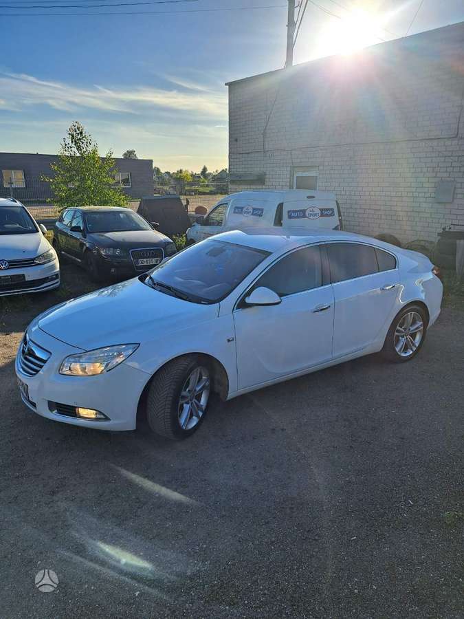 Opel Insignia, 2.0 l., hatchback