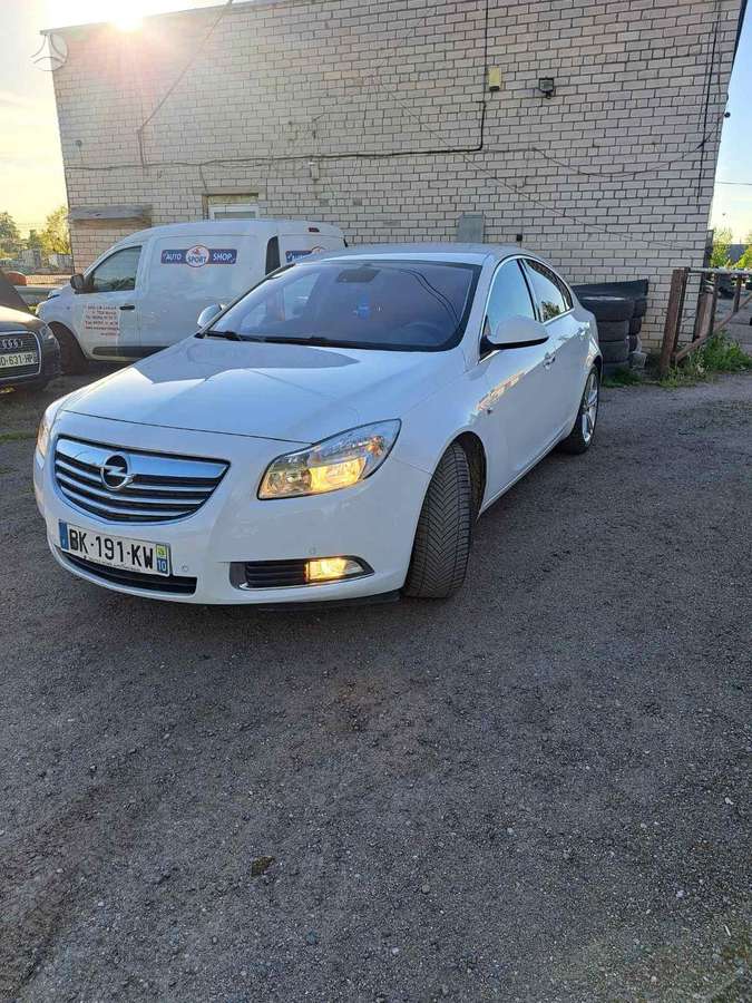 Opel Insignia, 2.0 l., hatchback