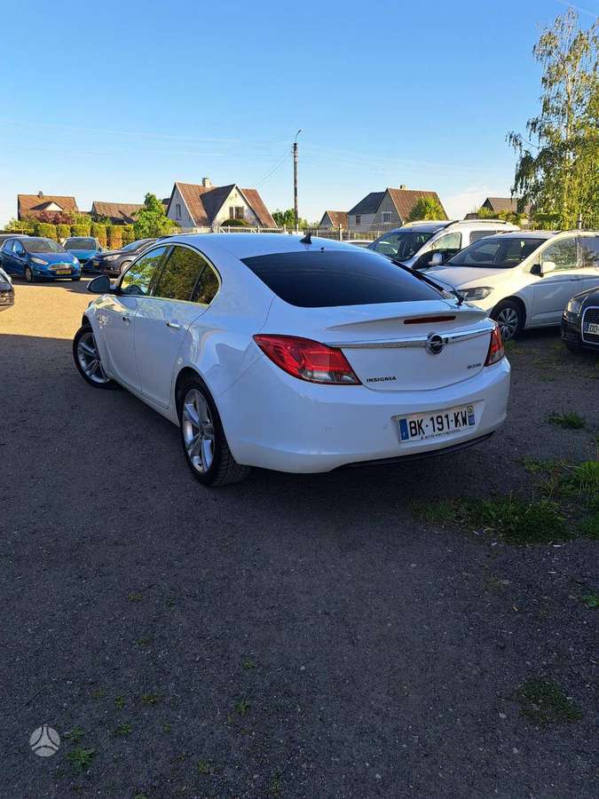 Opel Insignia, 2.0 l., Хэтчбек