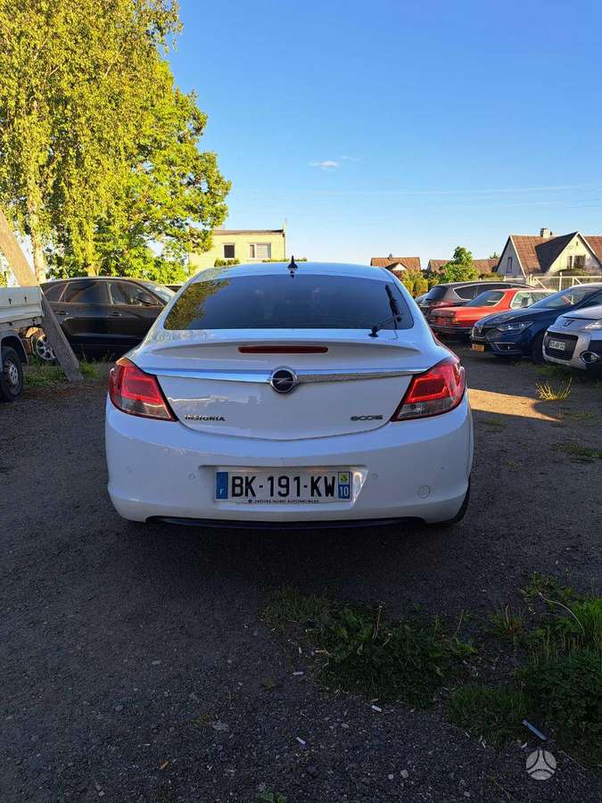 Opel Insignia, 2.0 l., Хэтчбек