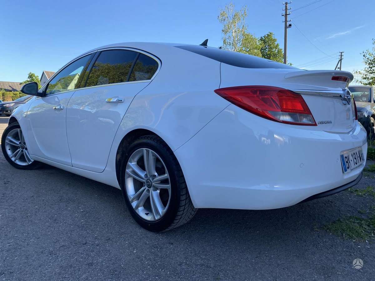 Opel Insignia, 2.0 l., hatchback