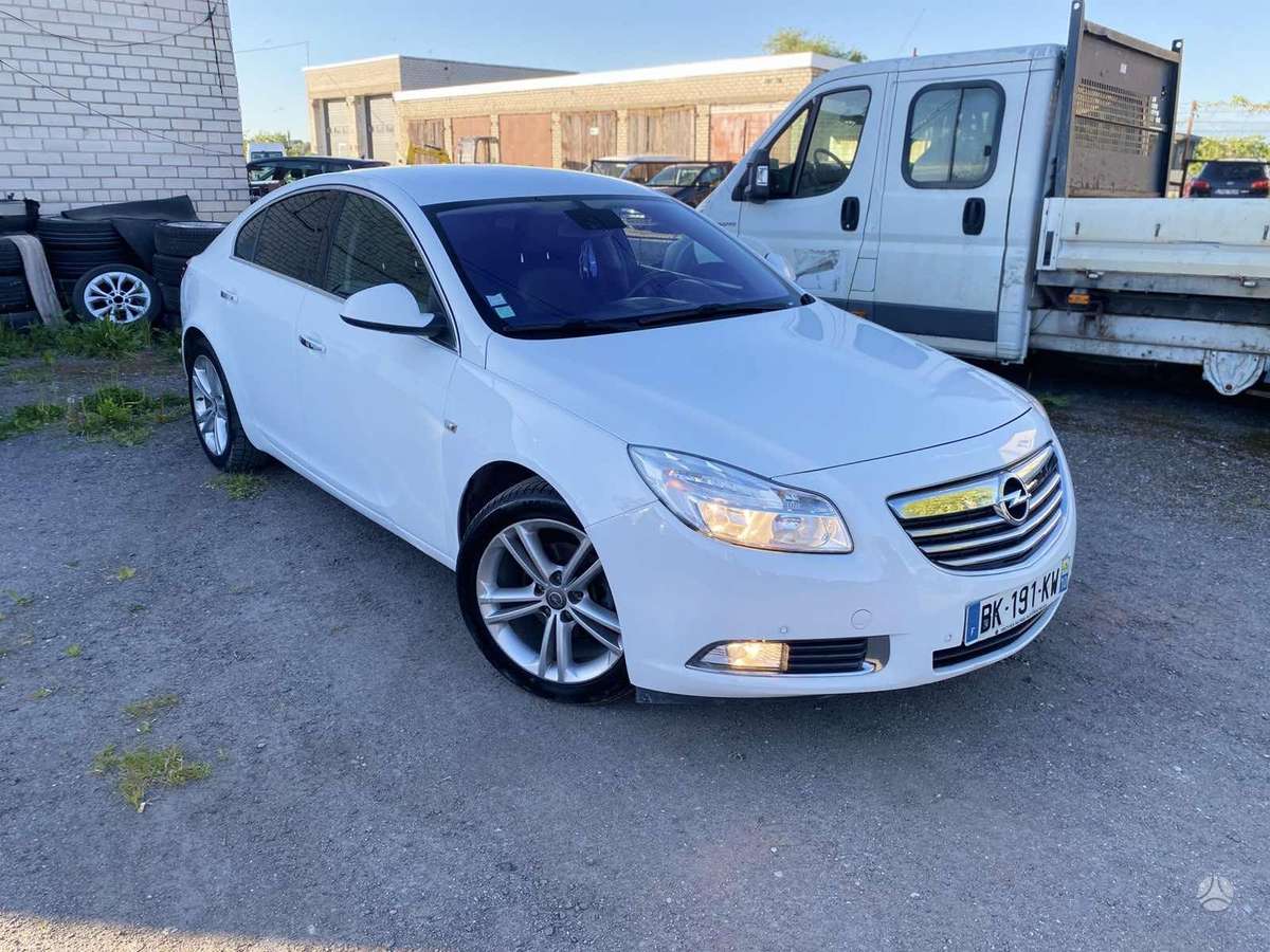 Opel Insignia, 2.0 l., hatchback