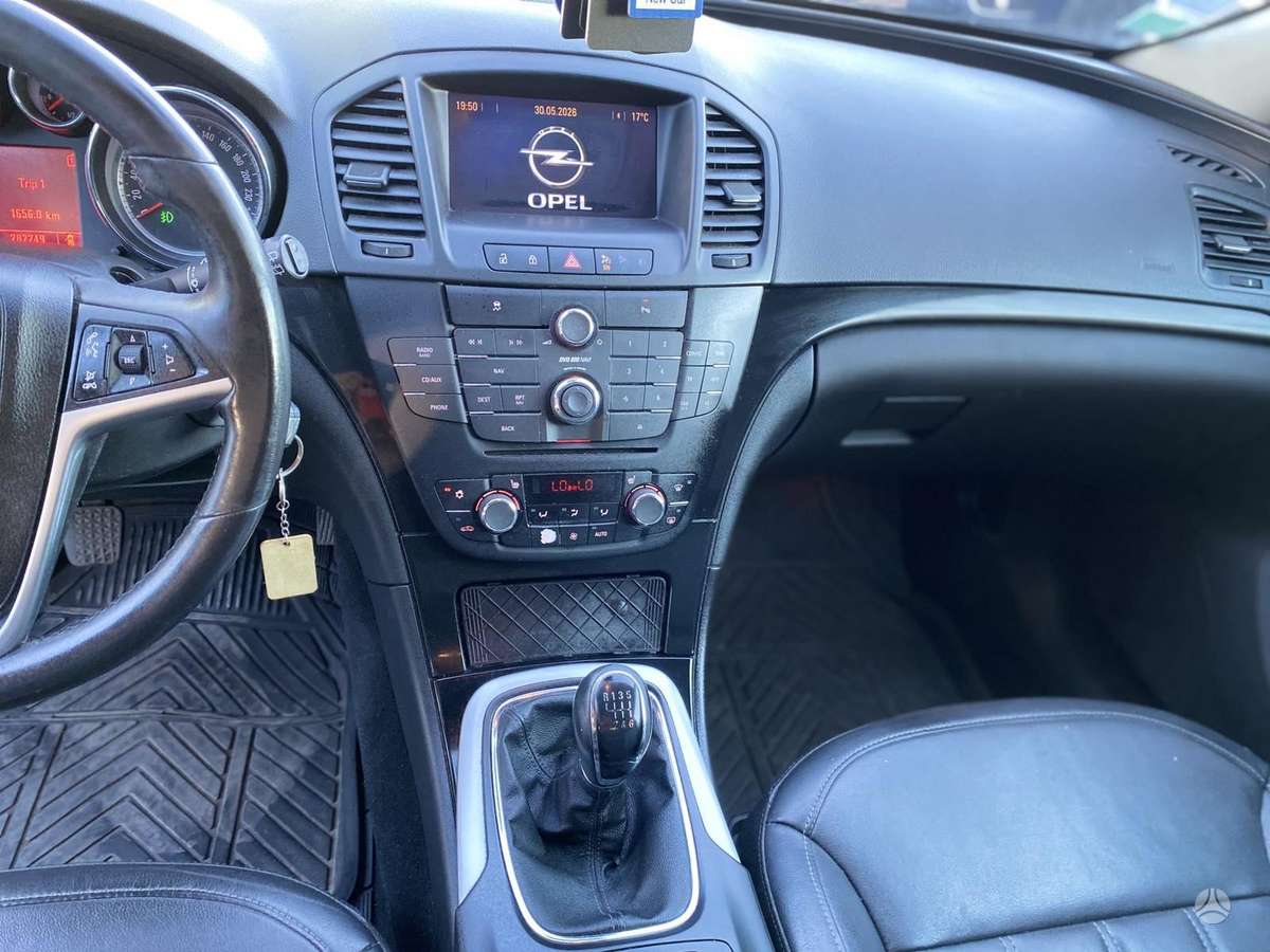 Opel Insignia, 2.0 l., hatchback