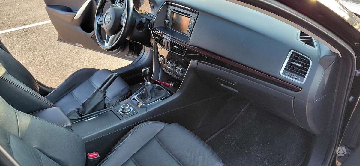 Mazda 6, 2.2 l., universalas