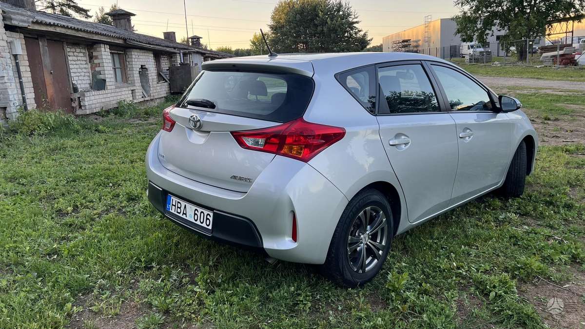 Toyota Auris, 1.3 l., hatchback