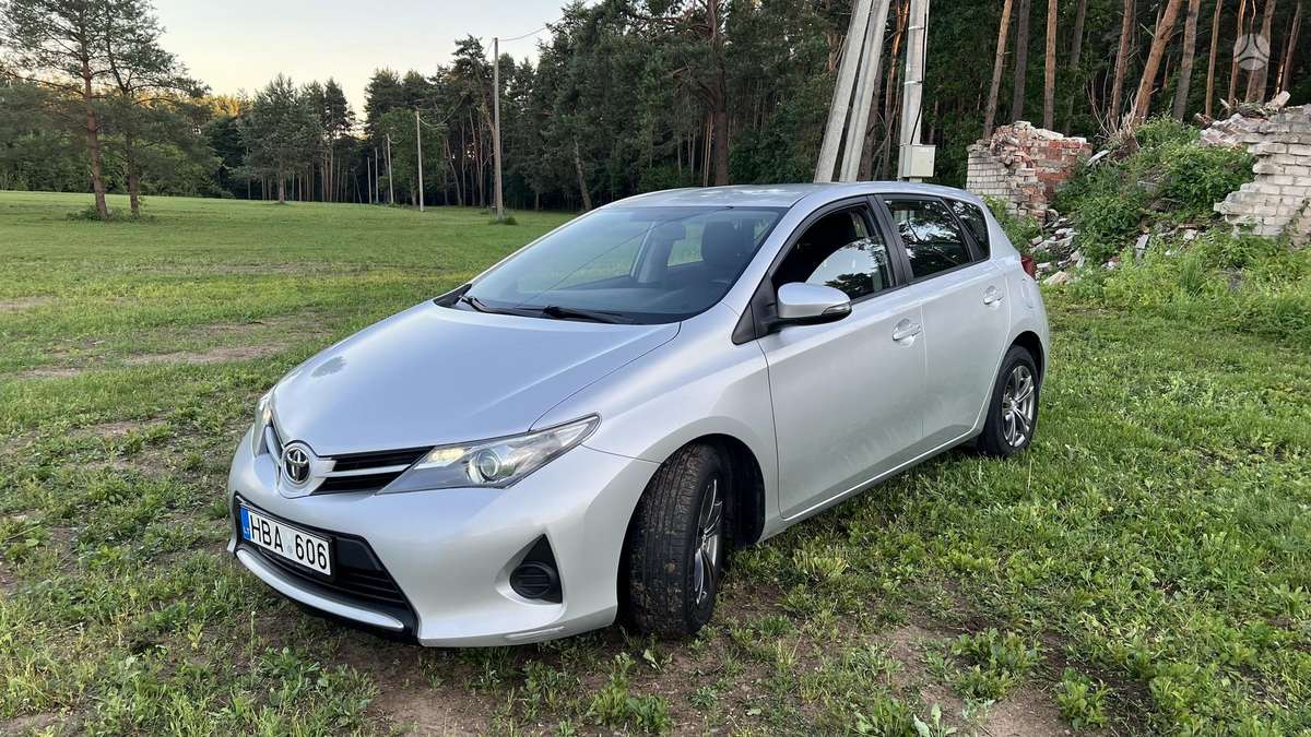 Toyota Auris, 1.3 l., hatchback