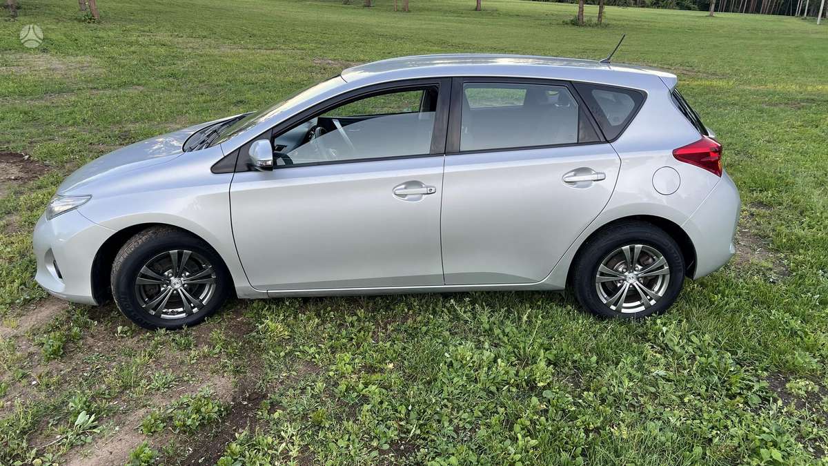 Toyota Auris, 1.3 l., hatchback