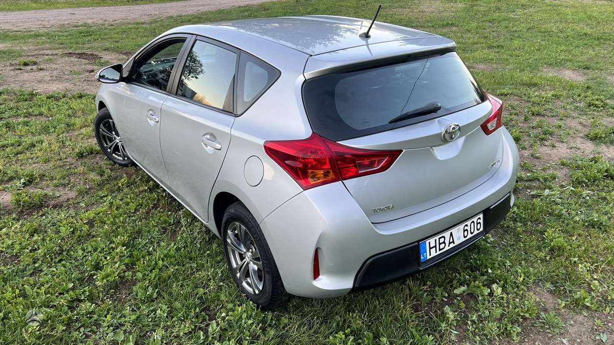 Toyota Auris, 1.3 l., hatchback