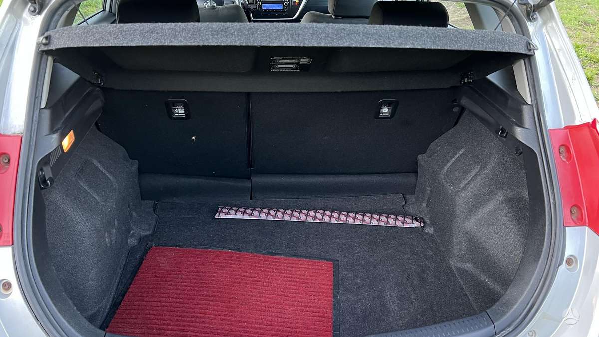 Toyota Auris, 1.3 l., hatchback