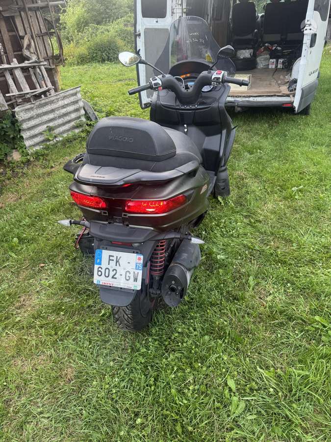 Piaggio MP3, trikes