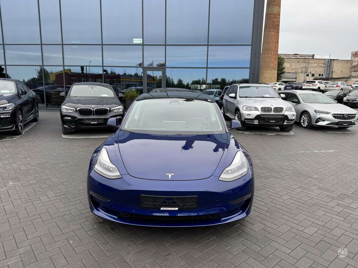 Tesla Model 3, 81 кВт·ч, Хэтчбек