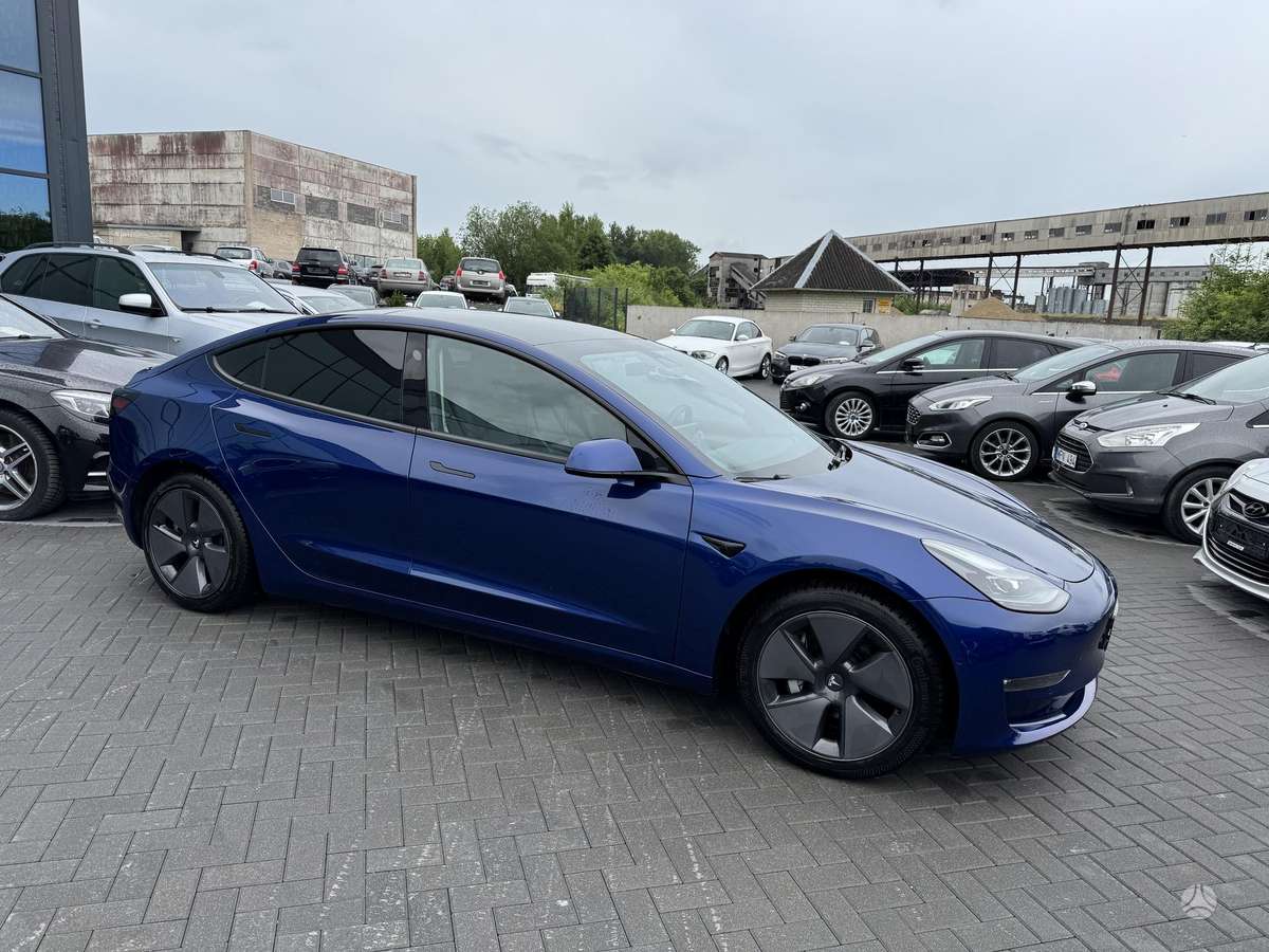 Tesla Model 3, 81 кВт·ч, Хэтчбек
