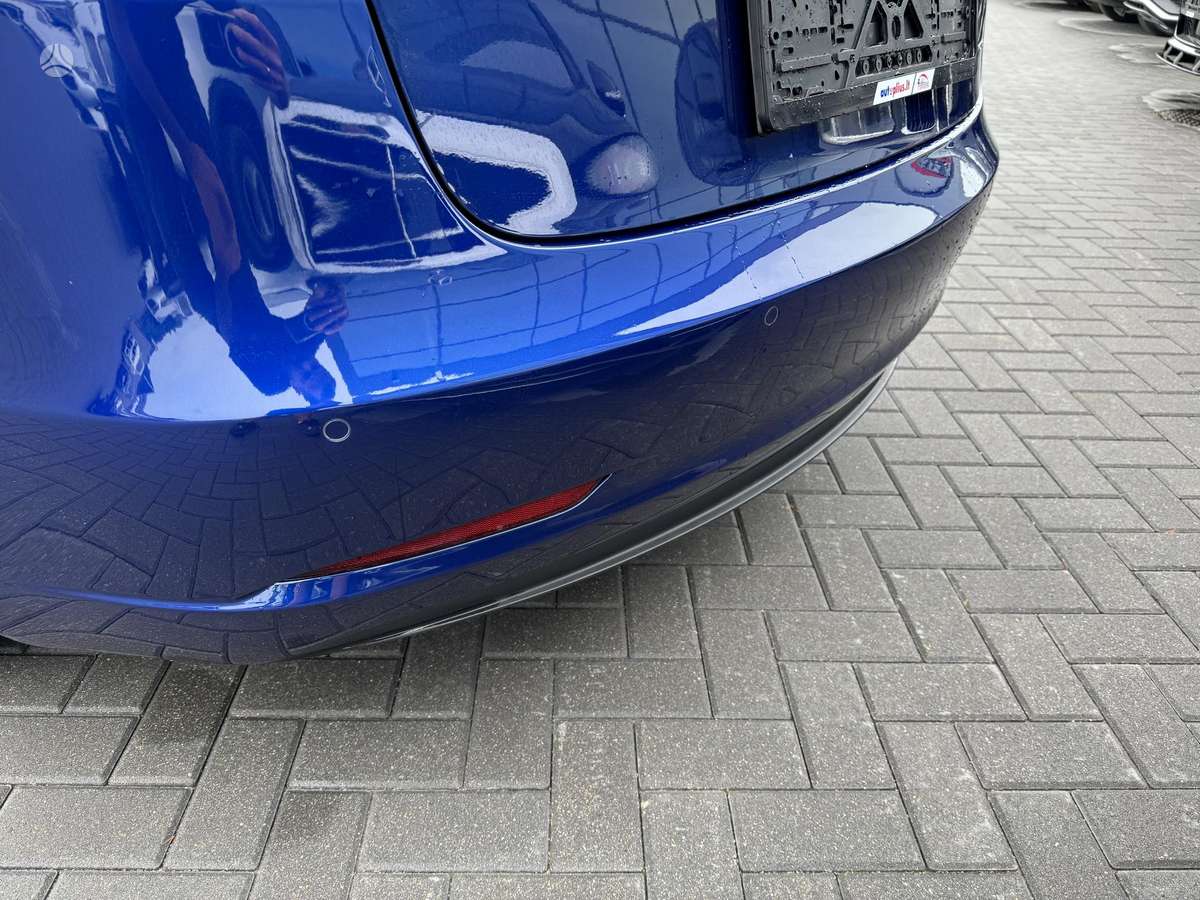 Tesla Model 3, 81 kWh, hatchback