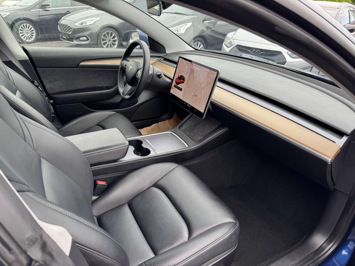 Tesla Model 3, 81 кВт·ч, Хэтчбек