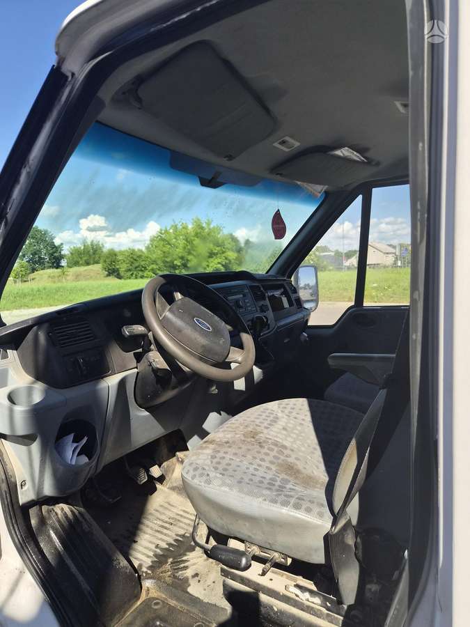 Ford Transit, 2.4 l., cargo van