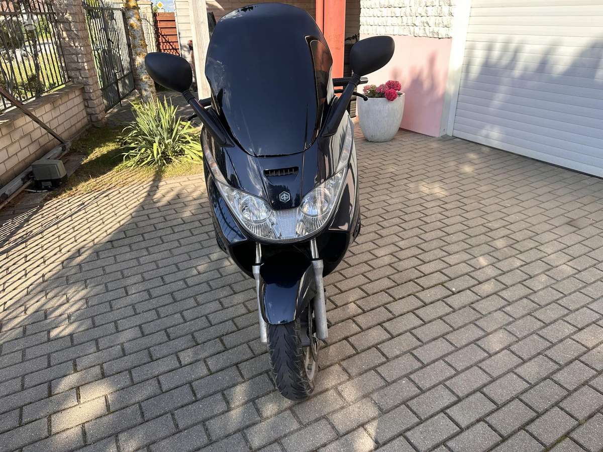 Piaggio X8 125cc, мотороллеры / мопеды