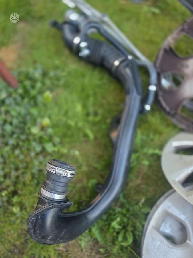 Ford C-MAX for parts. Dalimis nėra priekiniu sparnu ir durų priekiniu kel