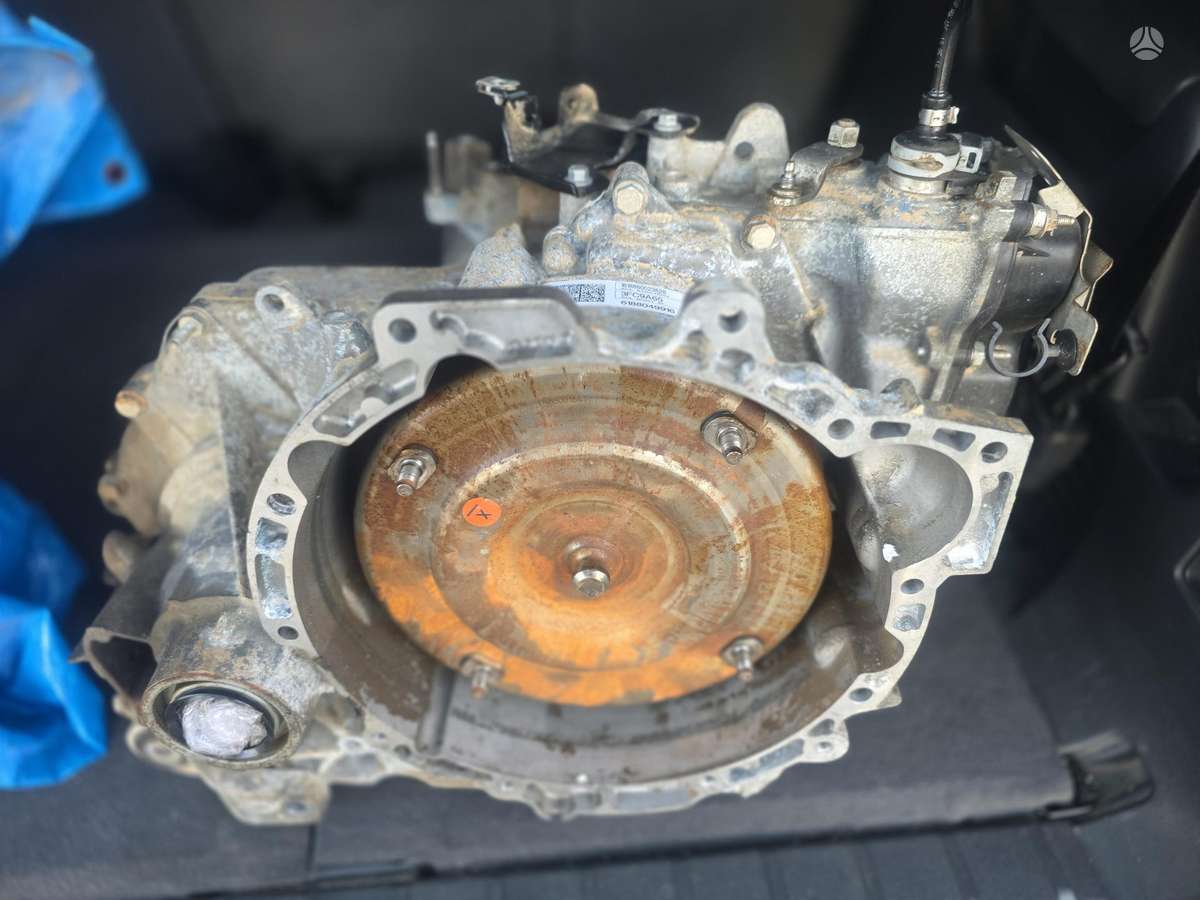 Ford C-MAX for parts. Dalimis nėra priekiniu sparnu ir durų priekiniu kel